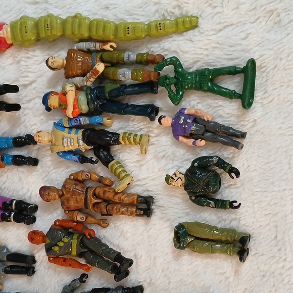 Vintage GI Joes 70S, 80S AND 90S play Condition. - Picture 5 of 7